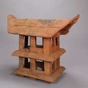 ③家形埴輪(史跡甲立古墳)